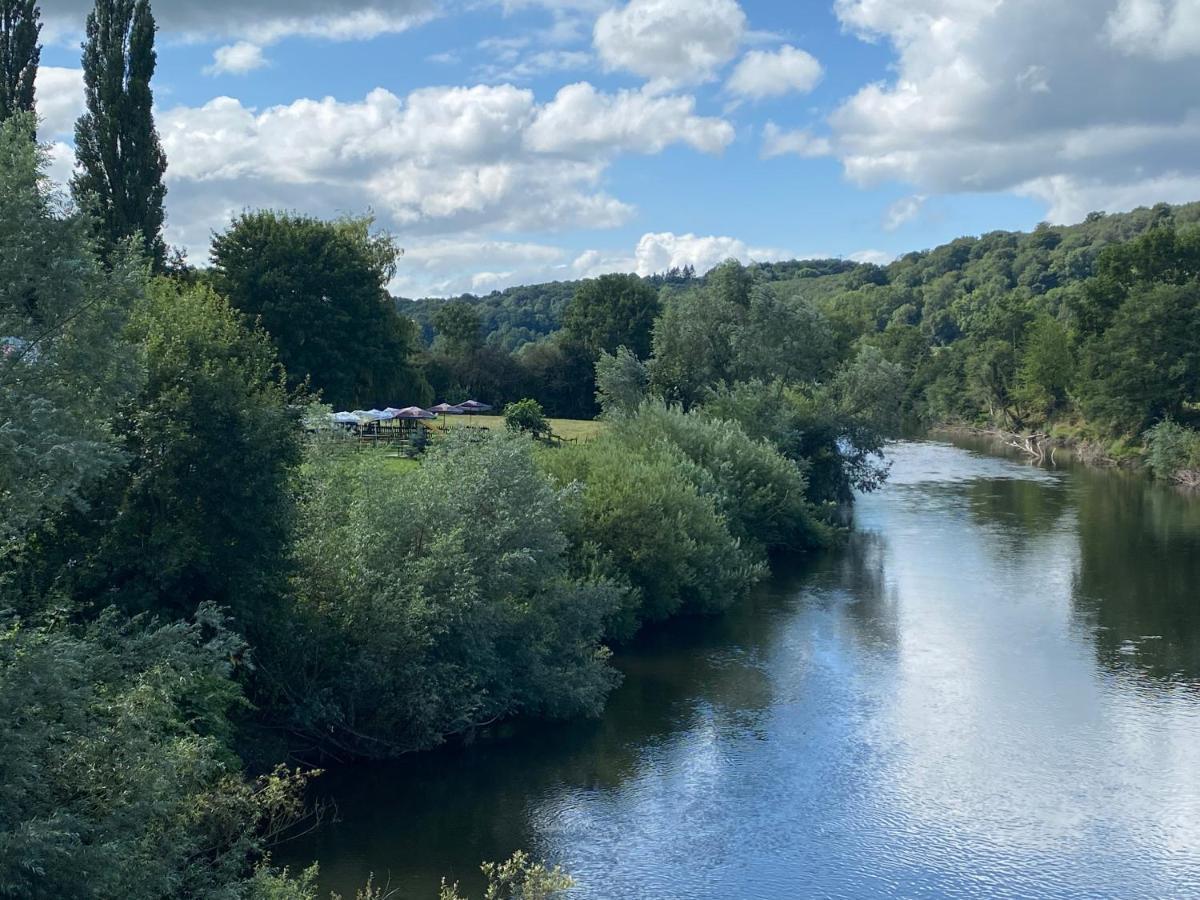 Trostrey Chainbridge Usk Riverside Gastro Pub And Accommodation المظهر الخارجي الصورة