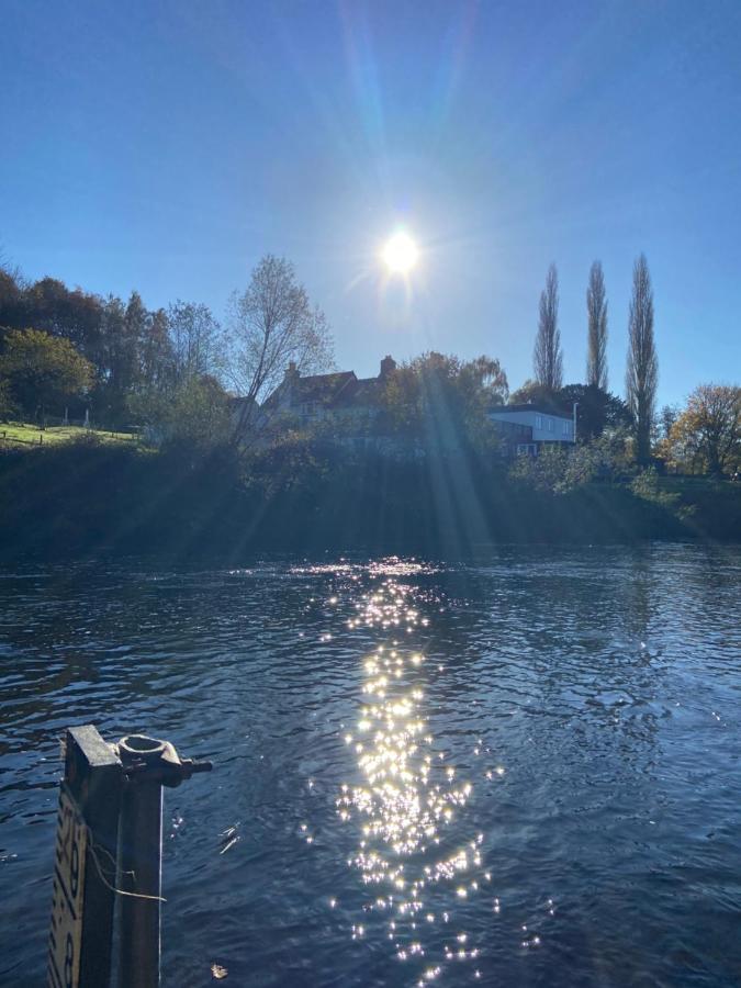 Trostrey Chainbridge Usk Riverside Gastro Pub And Accommodation المظهر الخارجي الصورة